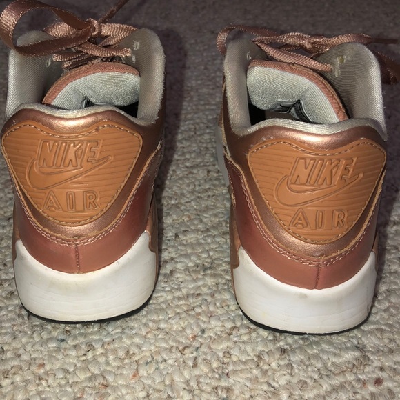 Rose Gold Nike Air Max size 4.5y fits womens 6 - Picture 5 of 10